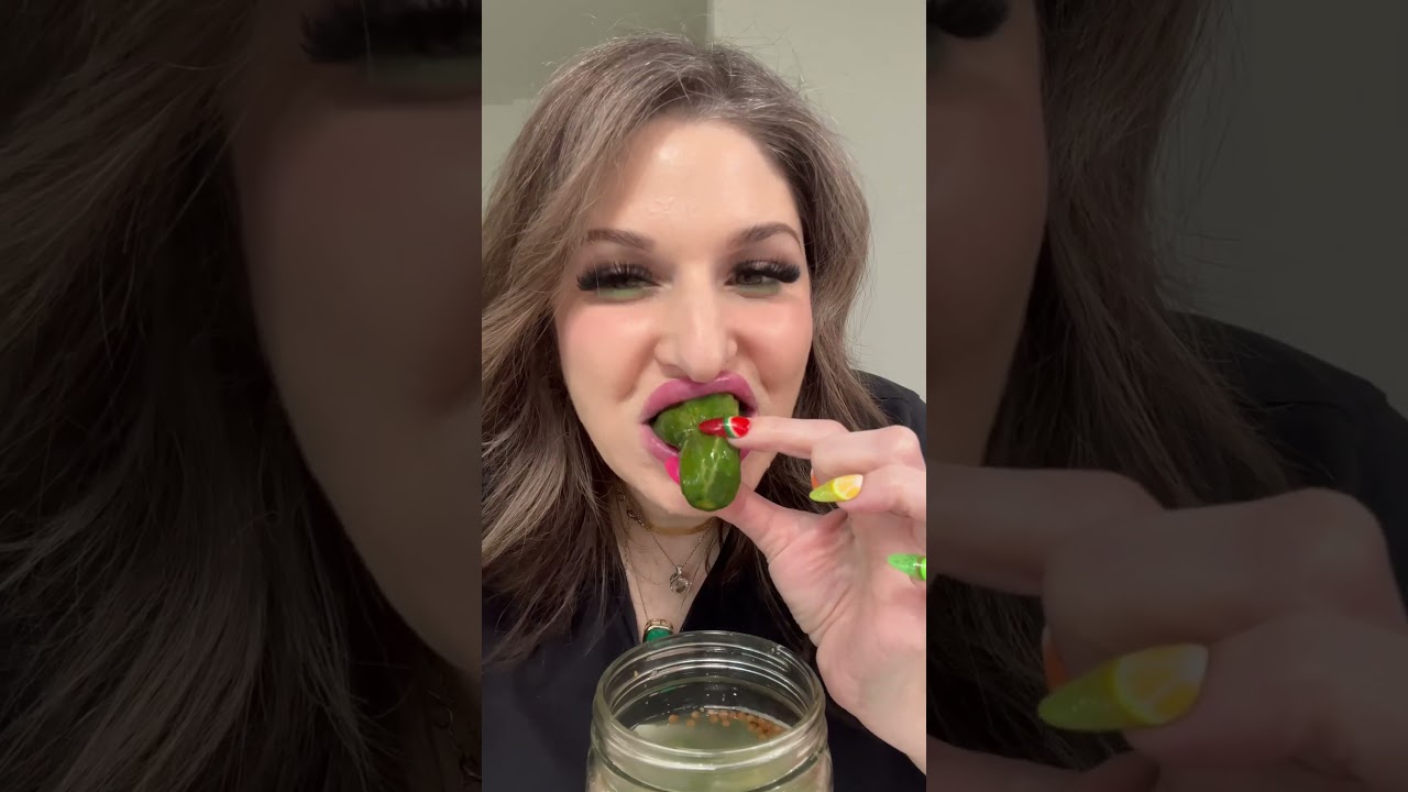 ⭐️FOOD REVIEW⭐️ Pickled stuff from The Pickle Guys #pickles #foodreview #mukbang