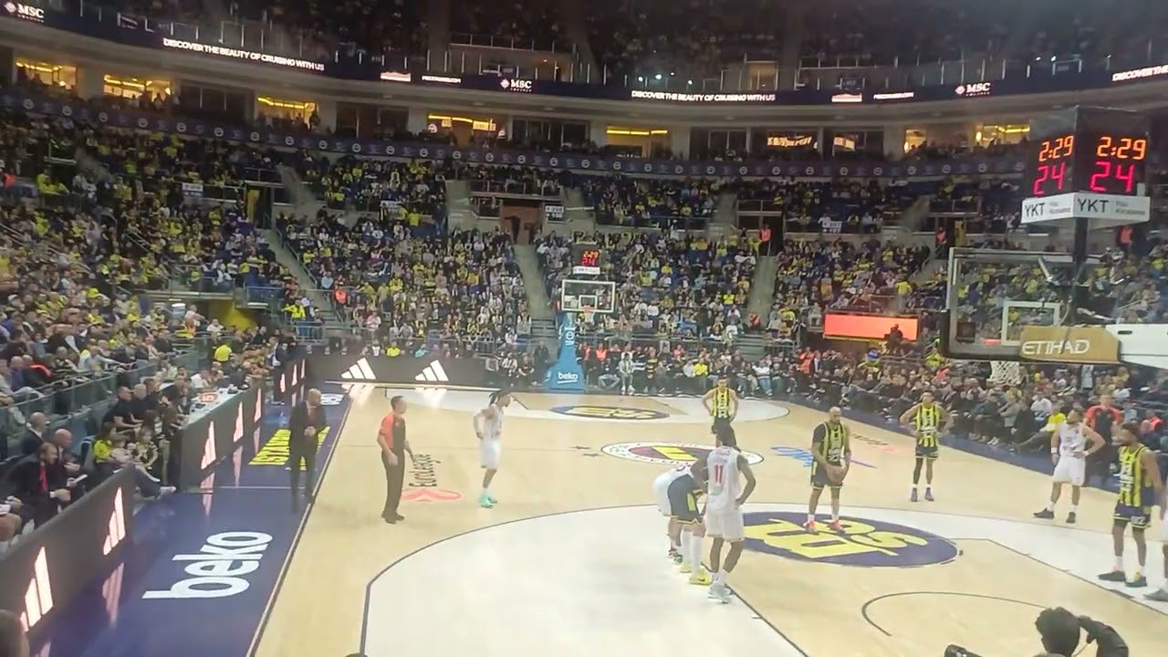 Fenerbah&ccedil;e Beko - AS Monaco EuroLeague 4.&Ccedil;eyrek Mike James Okobo kavgası ve ma&ccedil; sonu