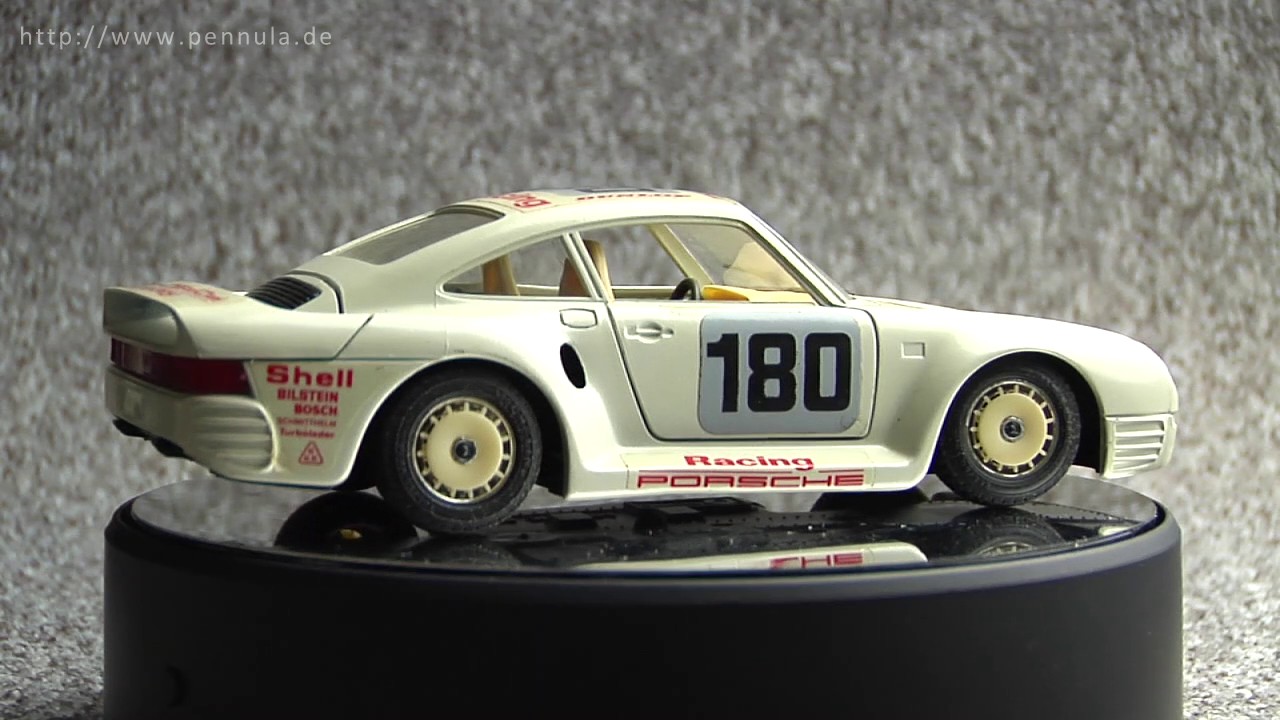 Porsche 959 Rally von Bburago Maßstab 1:24