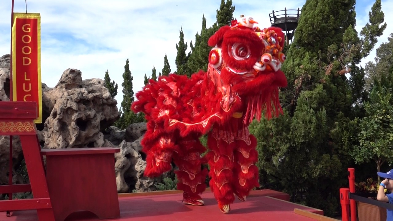Chinese Lion Dancers - Epcot - Holidays Around the World