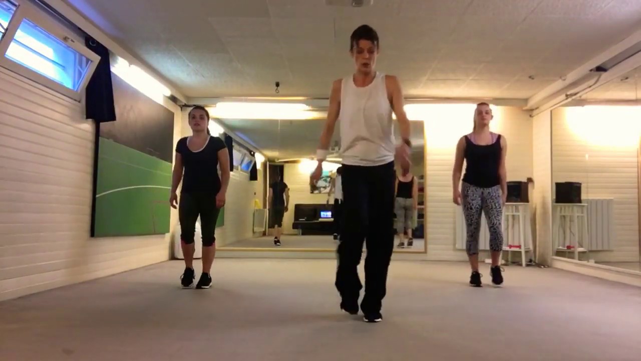 Do it like this. Daphne Willis. Stace and the Boulettes