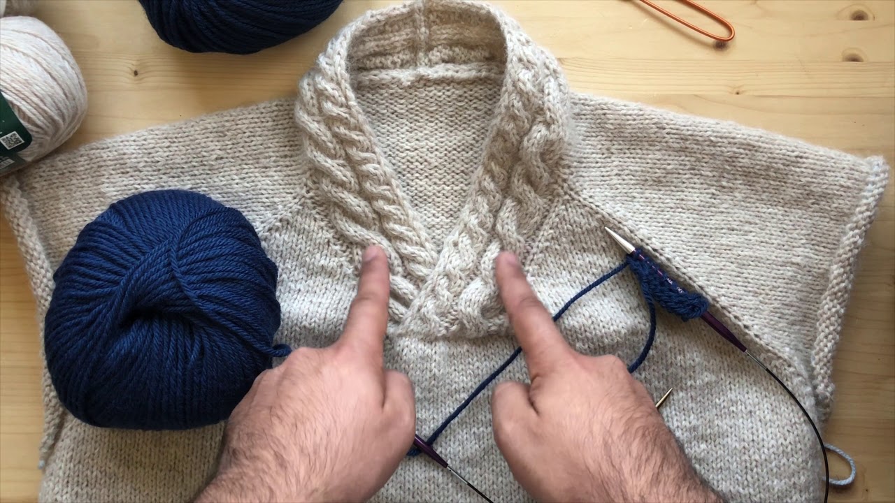 Il collo a V e le sue diverse varianti per chiuderlo - il venerdì della maglia