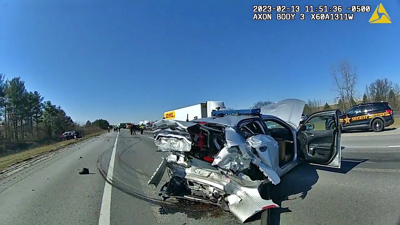 Lady SLAMS into Trooper’s Car, Leaving Him Seriously Injured