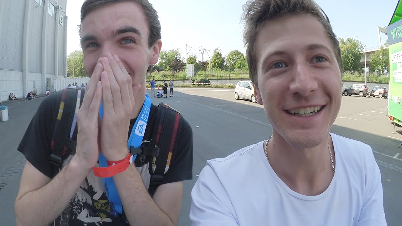 Tobination zeigt sich! :O | Gamescom #1 | izzi