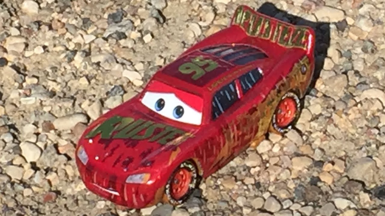 Disney Cars muddy rusteze racing center lightning McQueen diecast review