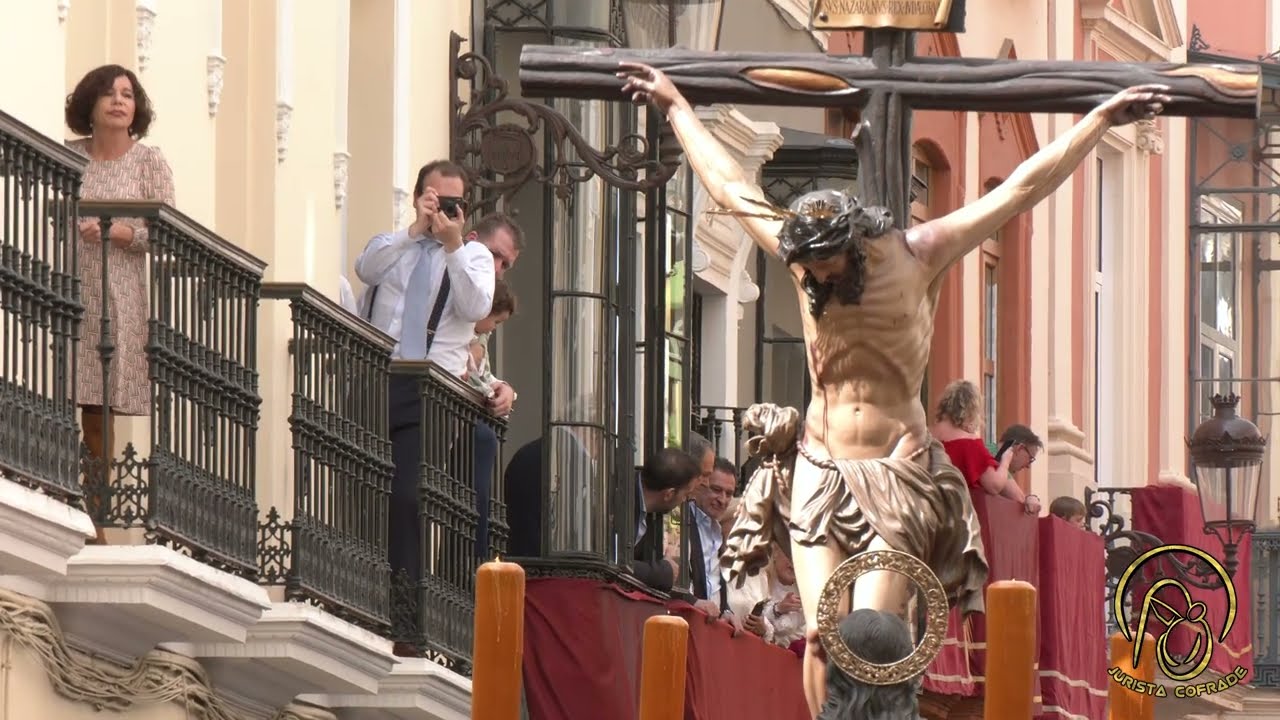 El Cristo de la Buena Muerte (La Hiniesta) por la calle Trajano