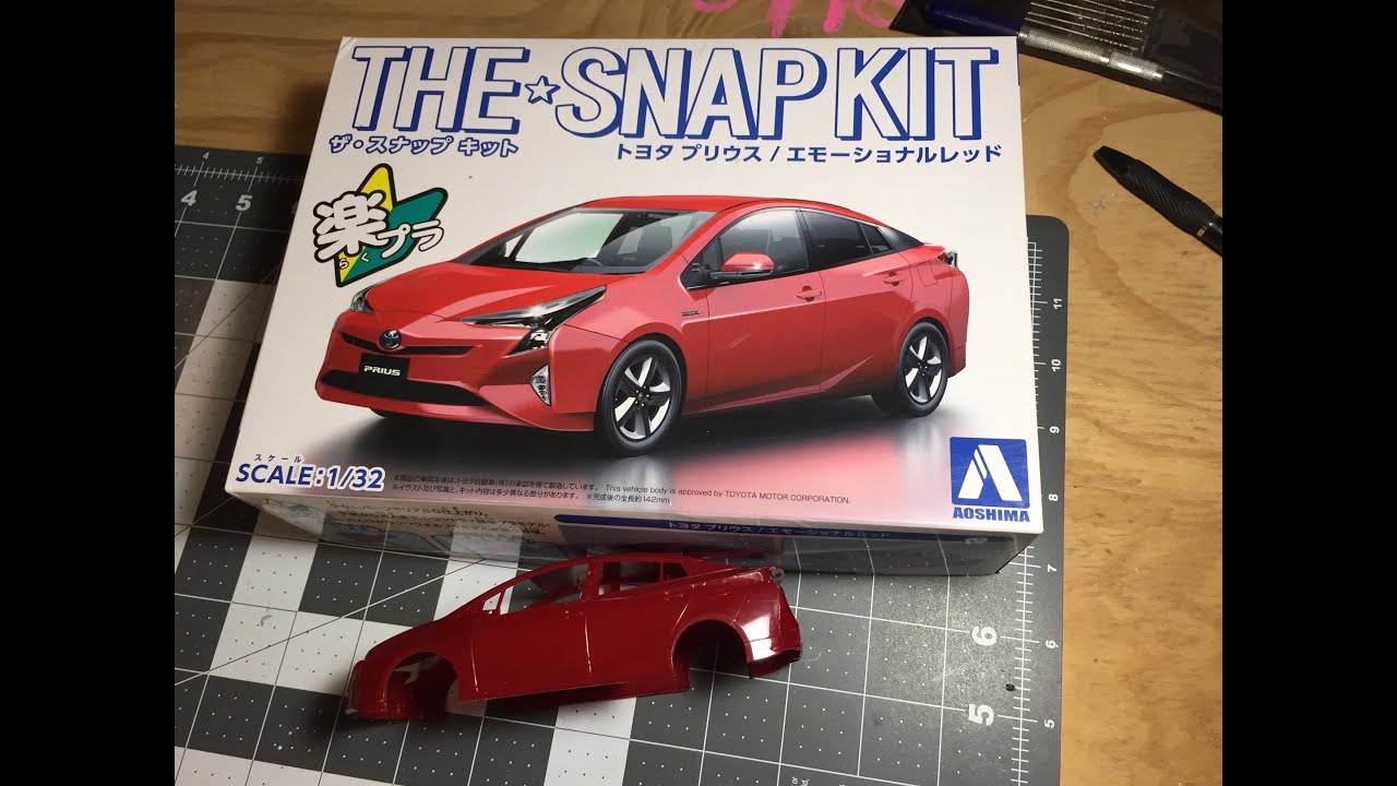 Aoshima 1/32 Scale The Snap Kit Toyota Prius Unboxing