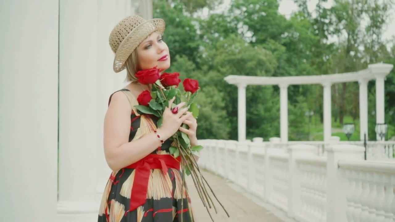 RED ROSES FOR A BLUE LADY sing : Pénzes Tamás