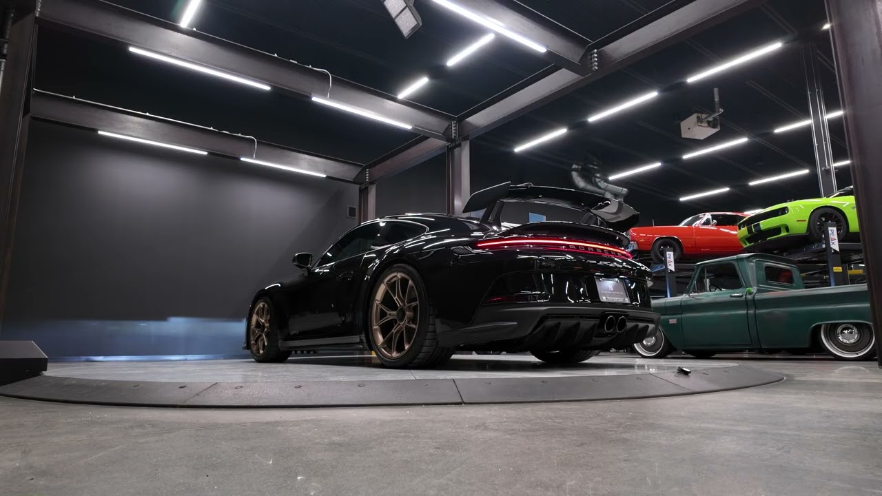 2022 Porsche 911 GT3 Startup