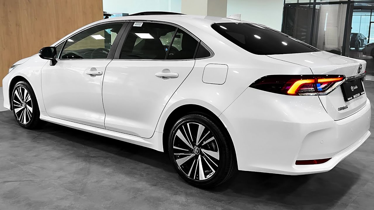 Toyota Corolla (2025) — детали экстерьера и интерьера