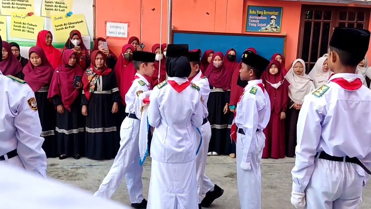 UPACARA PERINGATAN HUT RI KE-77 MTS S UMMI LUBUK PAKAM