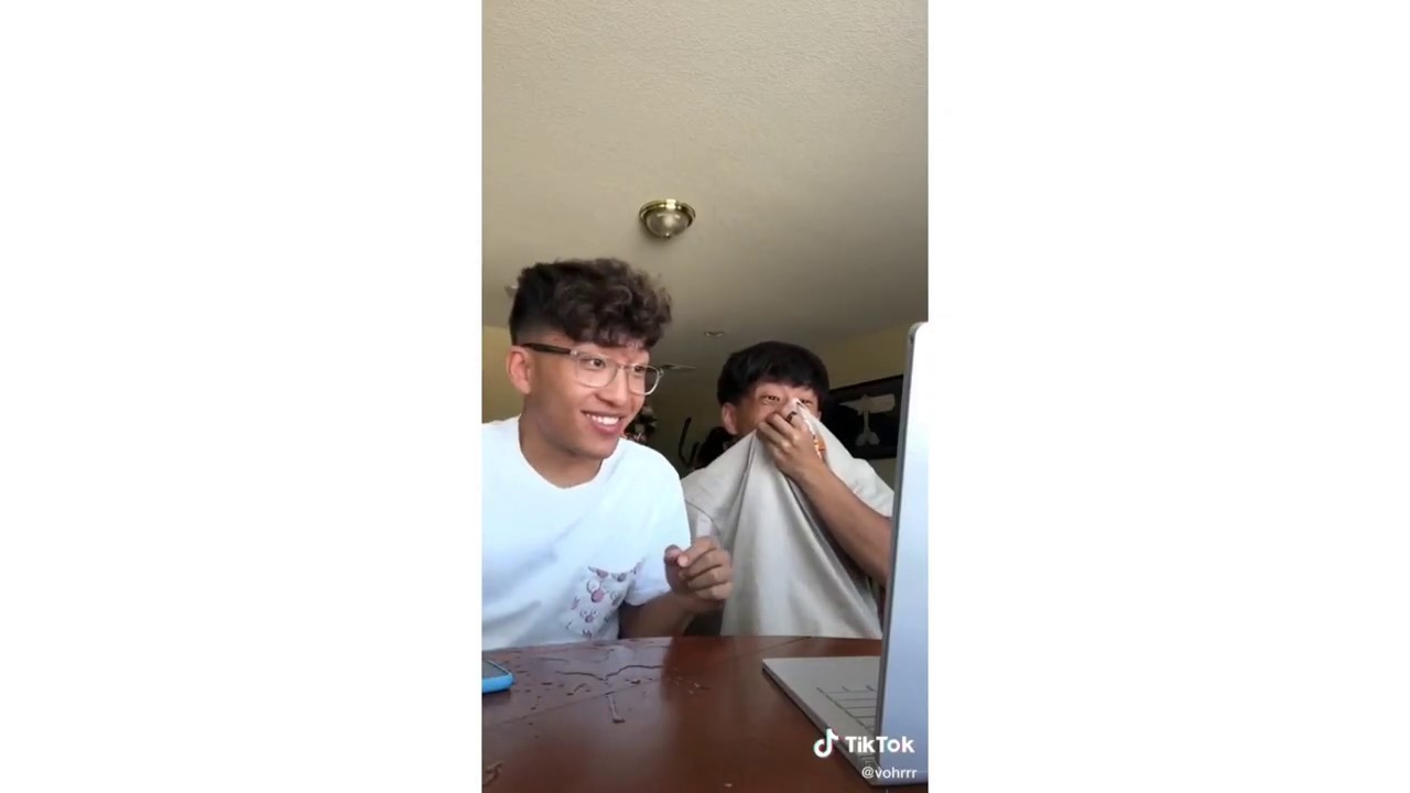 Funny Asian brothers Prank Wars tik tok!