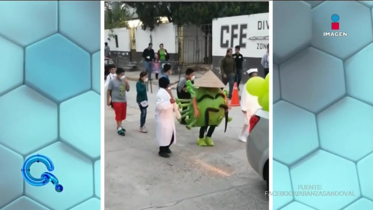 El Coronavirus baila en desfile escolar | Qué Importa