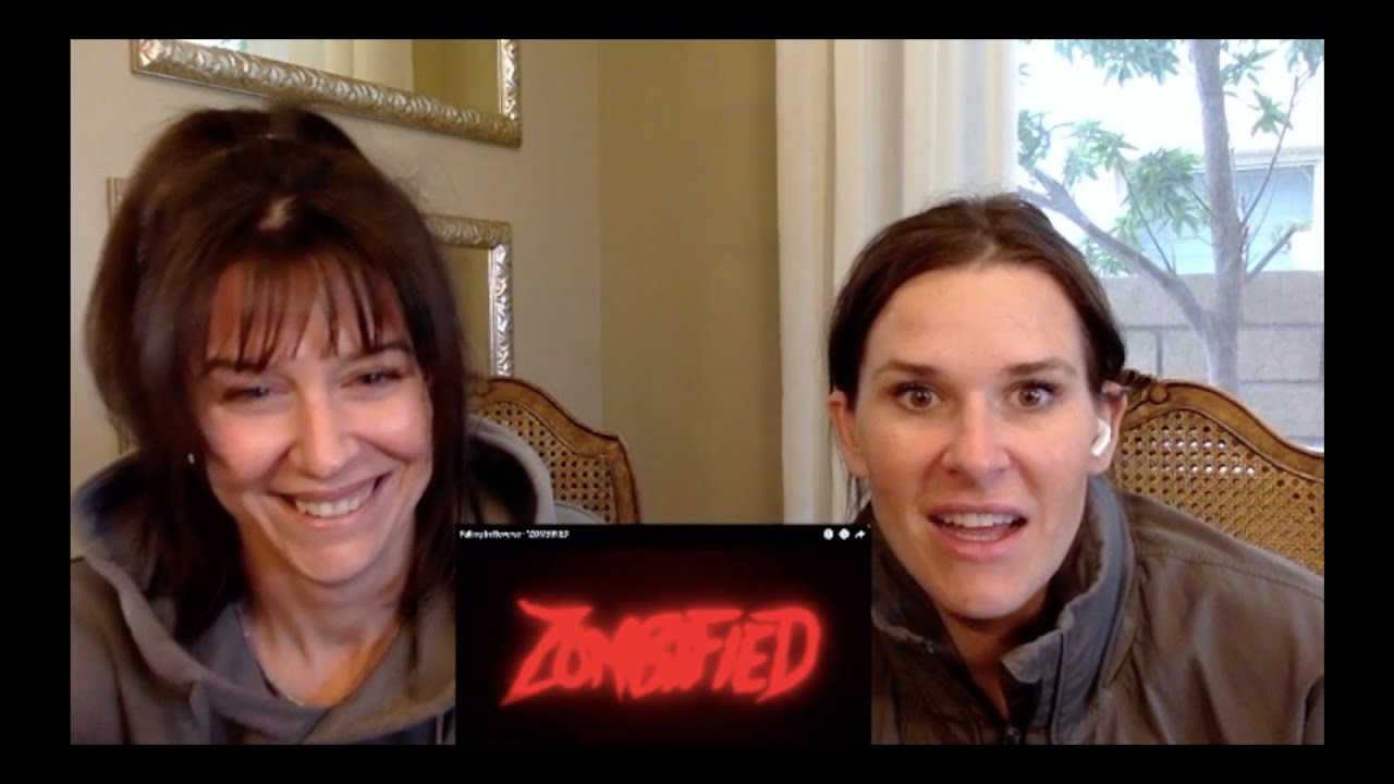 Metal Singer Mom Shows Country Fan Sister Falling in Reverse - Zombified