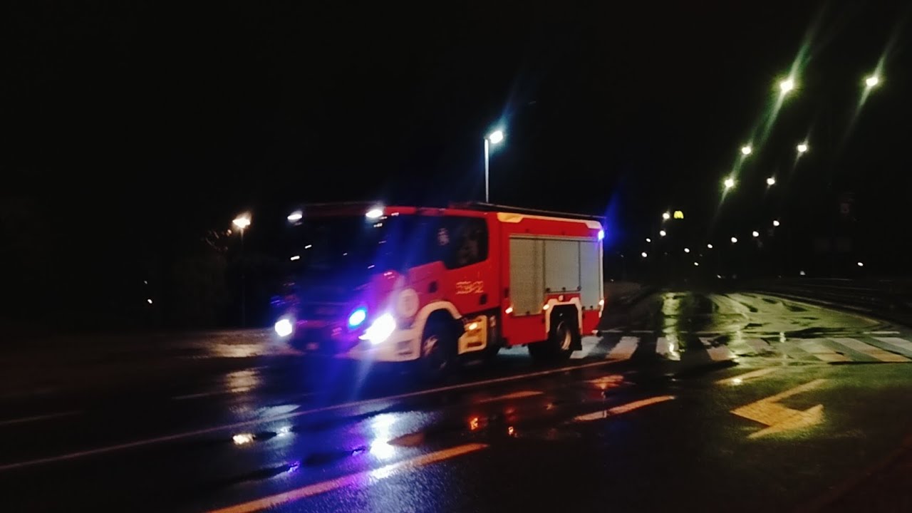 [Usuwanie skutków opadów oraz roztopów][Przejazdy zastępów z PSP oraz OSP][Trąby]