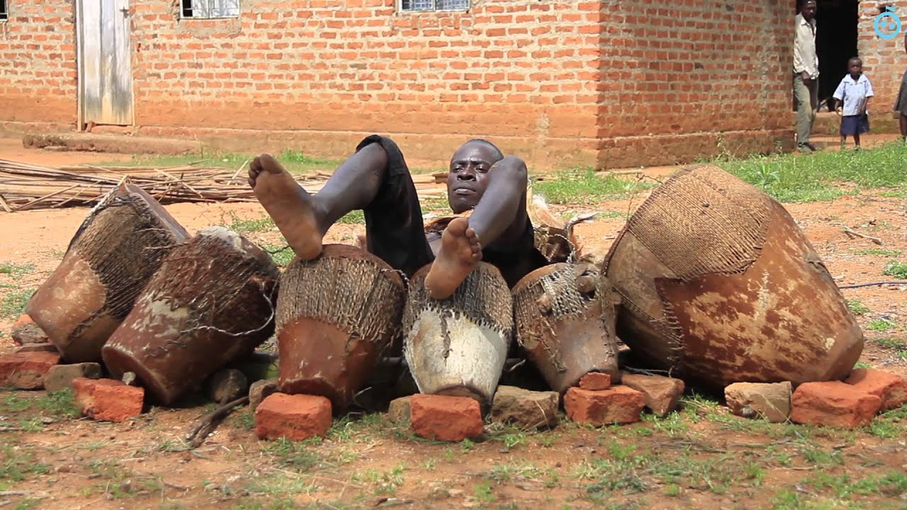 Namaddu Troupe - Drum Solo - The Singing Wells project