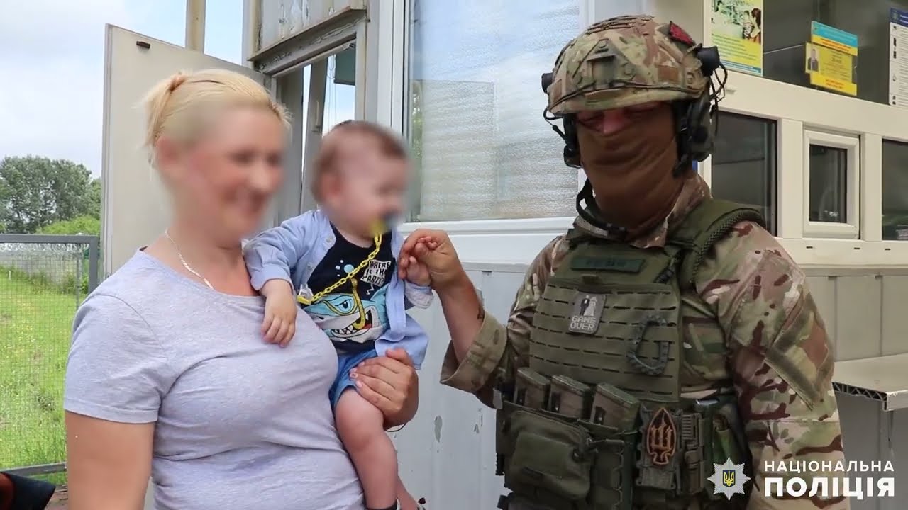 Поліція Закарпаття затримала чоловіка, який намагався купити у матері 11-місячну дитину