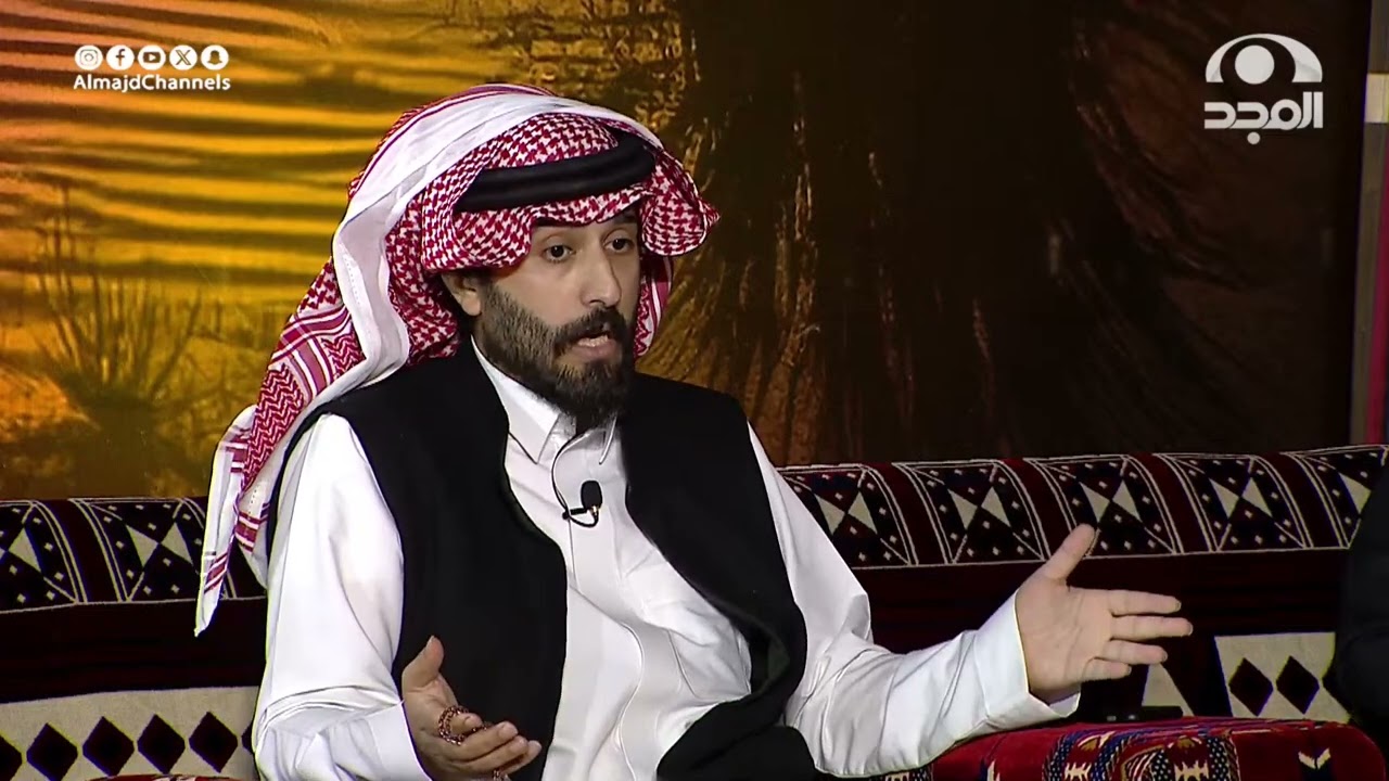 رجل جاني يبغى قصيدة مدح في شخص فاعتذرت وأغراني بالمال فحتى أبعده عني هذا ما فعلته! عبدالله الجعيداني