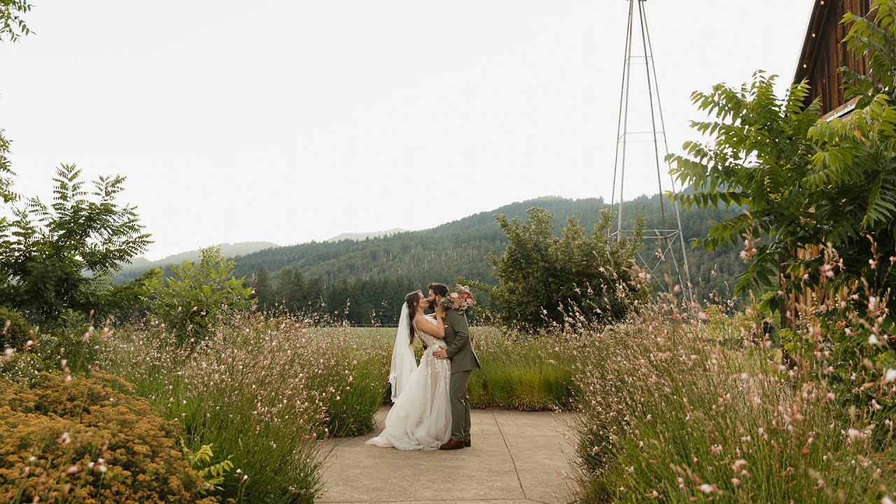 Tin Roof Barn Wedding | White Salmon, WA | Shelby + Jesse Highlight Film