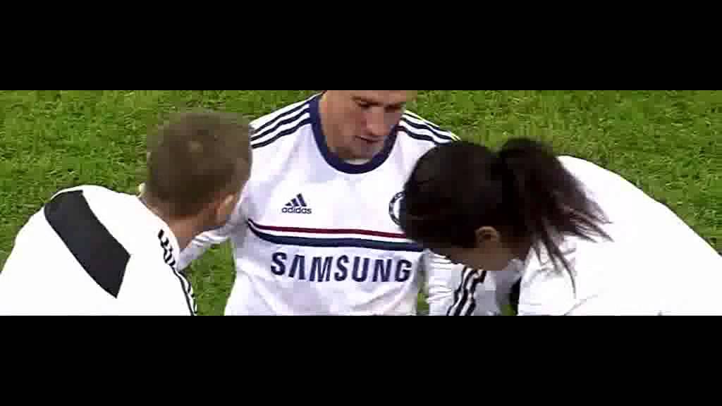 Fernando Torres knee injury vs. Steaua Bucharest(Get well soon!)