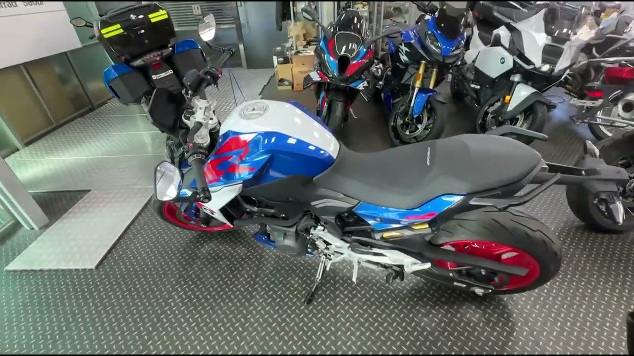BMW f900r 2025 1.800км
