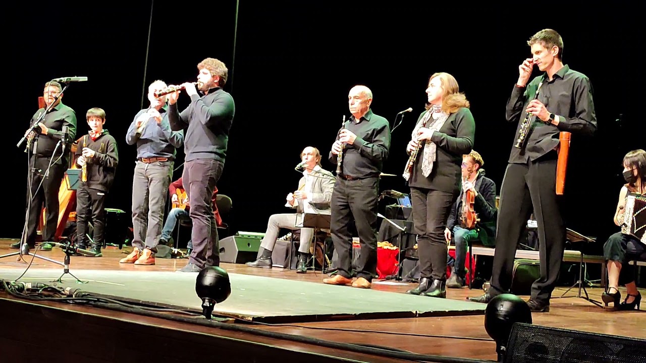 Tocando con Carlos Núñez en el Auditorio de León. Diana de La Sobarriba, Dulzaina .2021