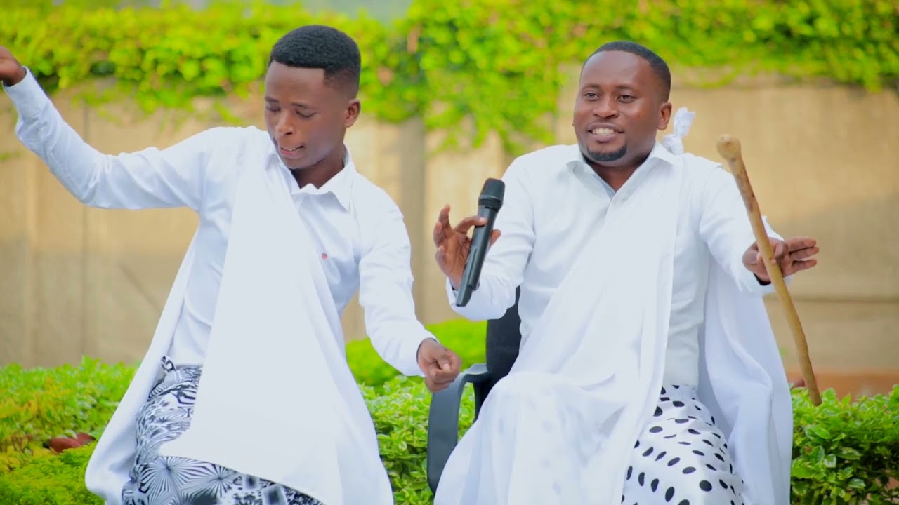 irebere ubuhanga uyu musore RUGABA EMMANUEL ukina muri papa sava afite// unshimire nyuma