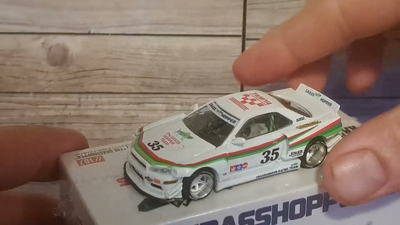 Mini gt kaido house tamya nissan skyline R34 GTR  The grasshopper  collaboration 