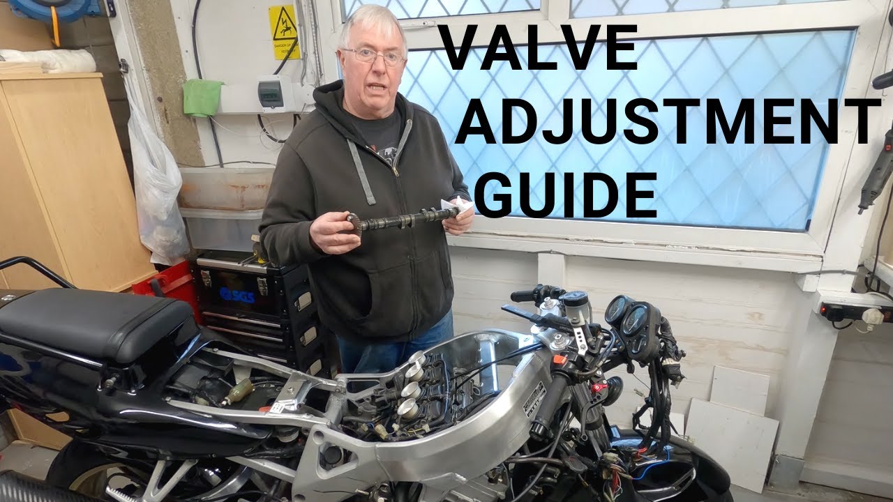 Honda CBR900RR Fireblade Valve Clearance Check & Adjustment Guide | How To Change Valve Shims | 009