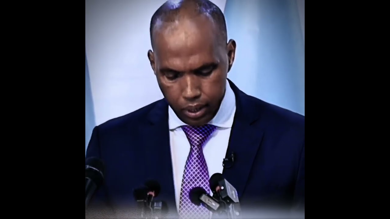 Mudane qeyre iyo warsaxafadedkisa #world #fypシ゚viral #somalia #vilasomalia