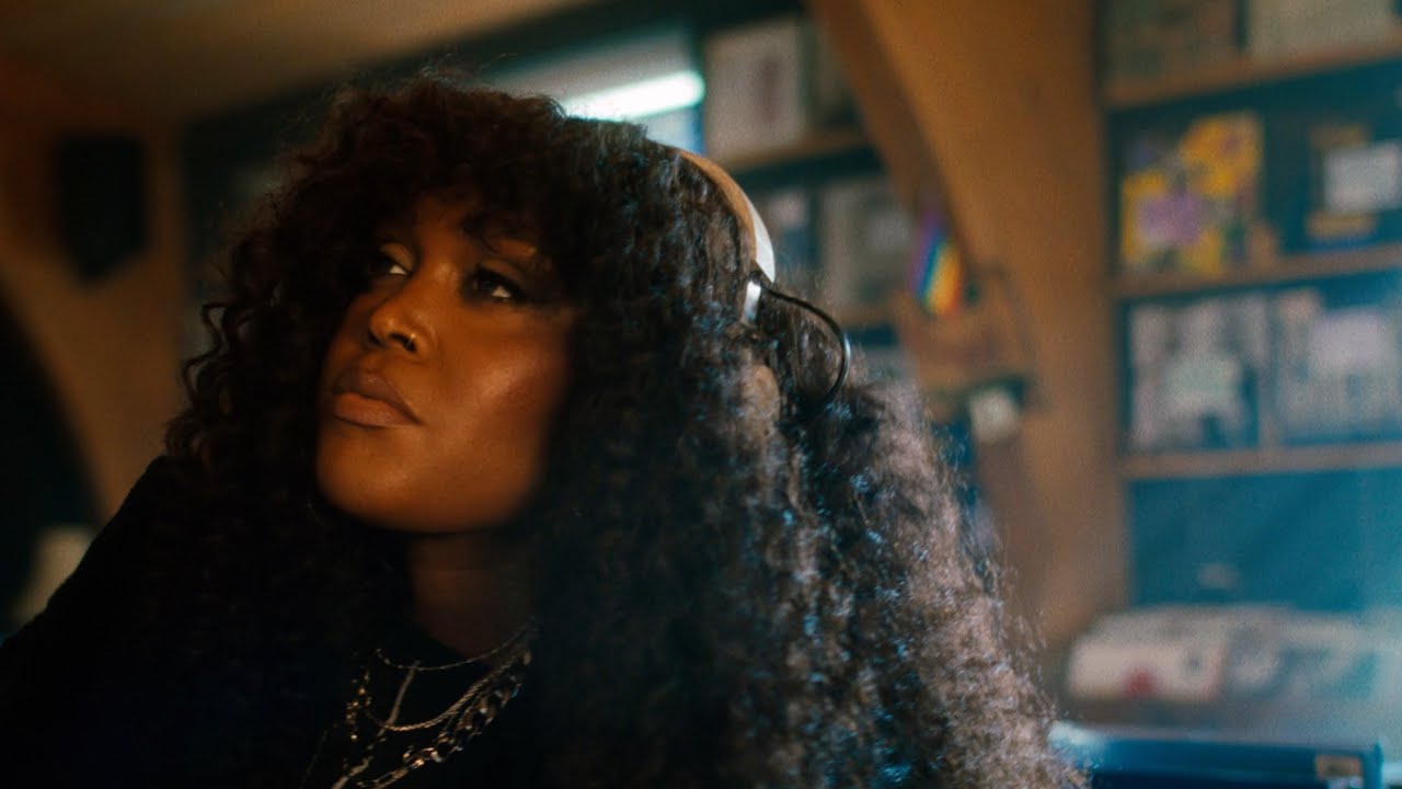 Brittney Spencer - Bigger Than The Song (Official Music Video)