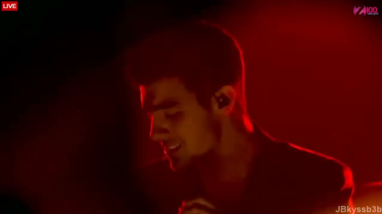 Joe Jonas - I'm Sorry live on Z100 2011