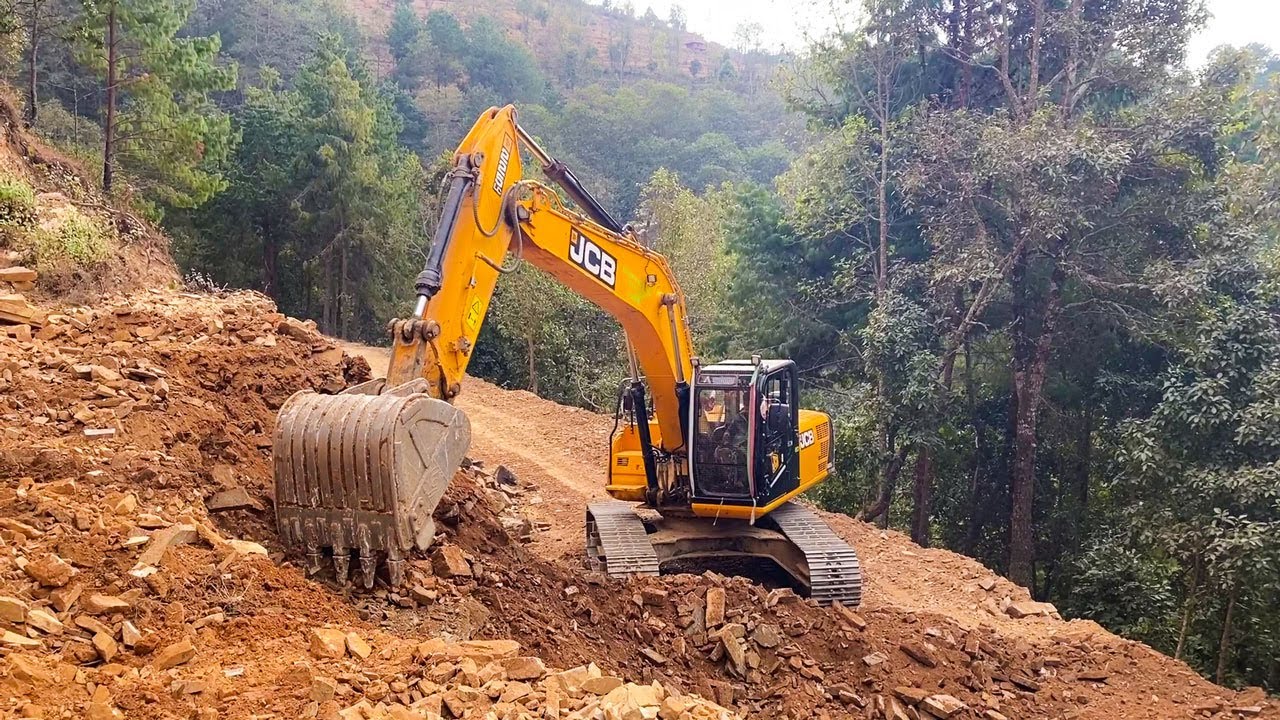 Expert Excavator Operator Builds Risky Mountain Road | Excavator Planet