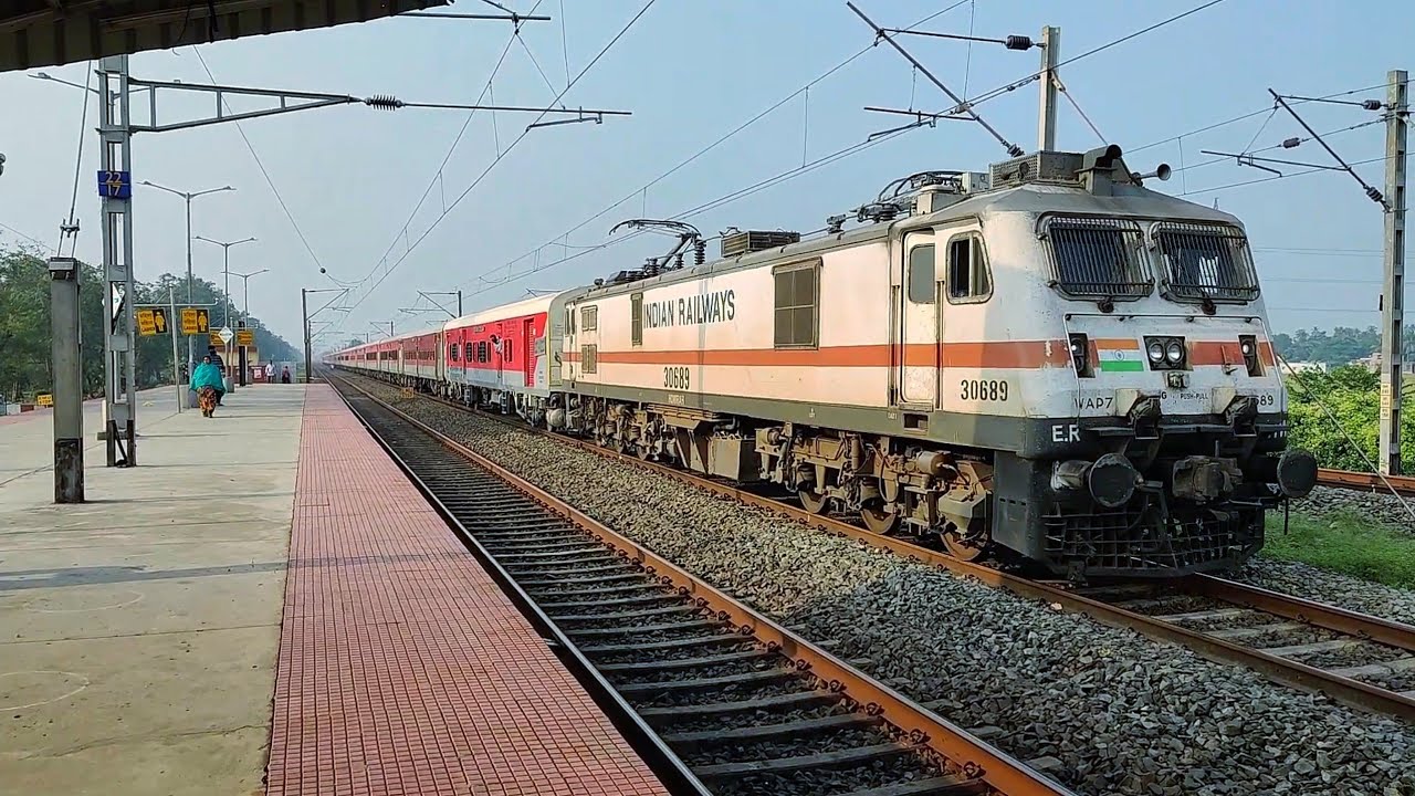 Unbelievable acceleration by monster WAP-7| Making 22 coacher Ajmer Sealdah Express depart like EMU