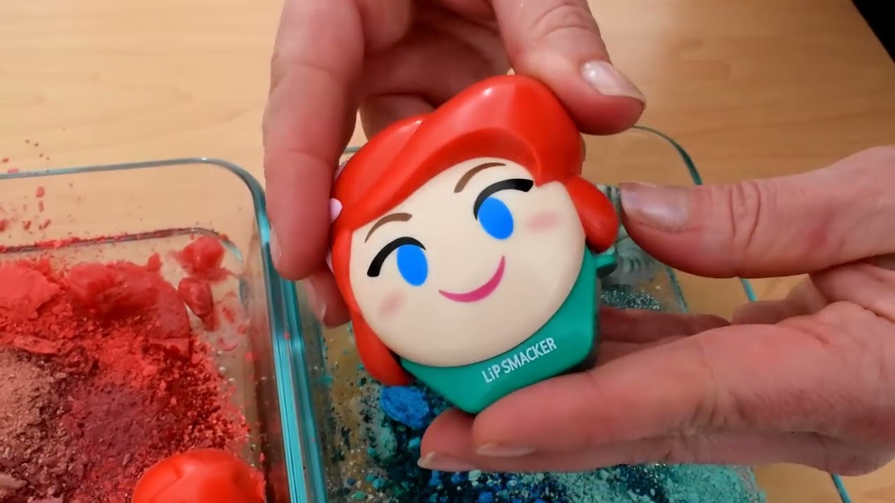 Little Mermaid Red Coral vs Teal - Mixing Makeup Eyeshadow Into Slime ASMR