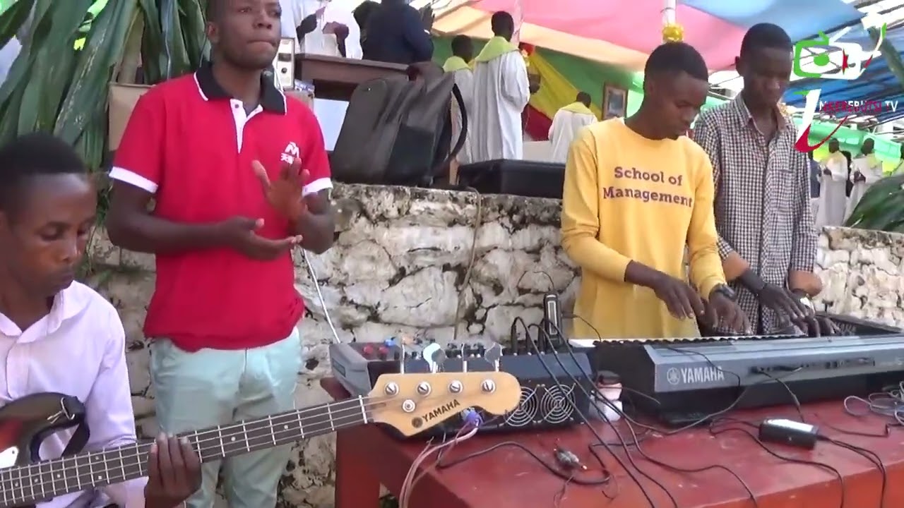 URWARUKA RURENGA 1000 RWAKOMEJWE MURI MUTIMA MWERANDA MURI PAROISSE MABAYI!!!!