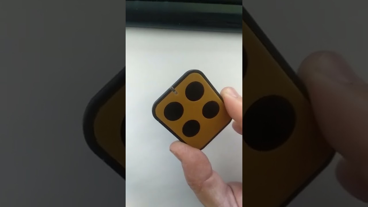 AliExpress Store No. 3957002 (Scimagic-RC Remote control Store) - is sending inoperable item.