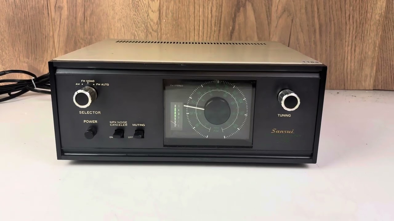 Sansui TU-555 Stereo Tuner