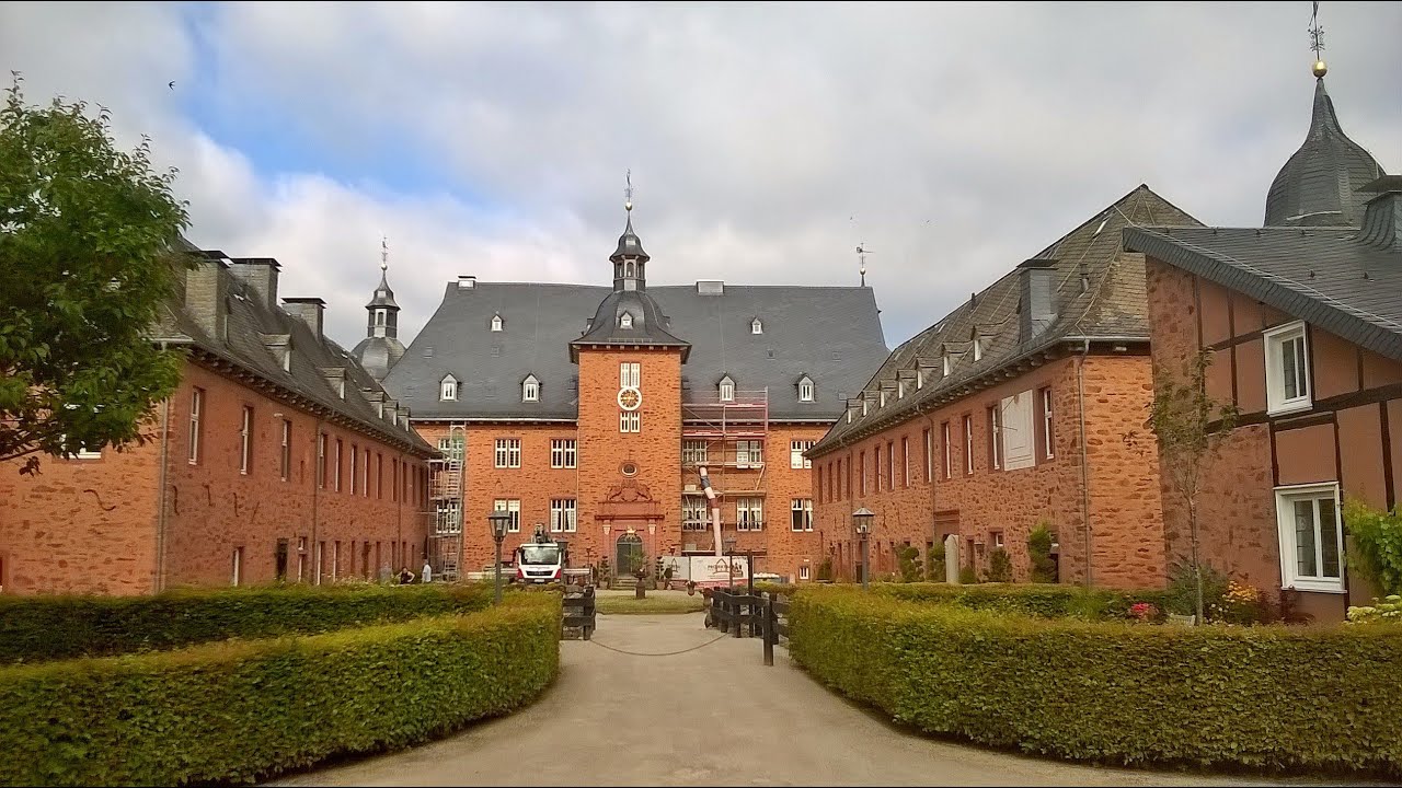 Schloss Adolphsburg - Kirchhundem - Olpe - Sauerland - NRW