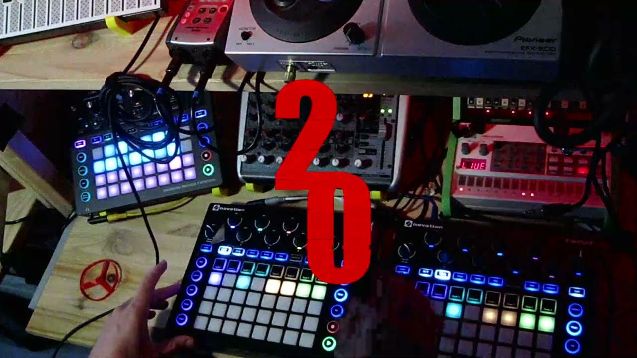 synth jam 20 - novation circuit OG + monostation, volca drum + bass + sample, microfreak - house