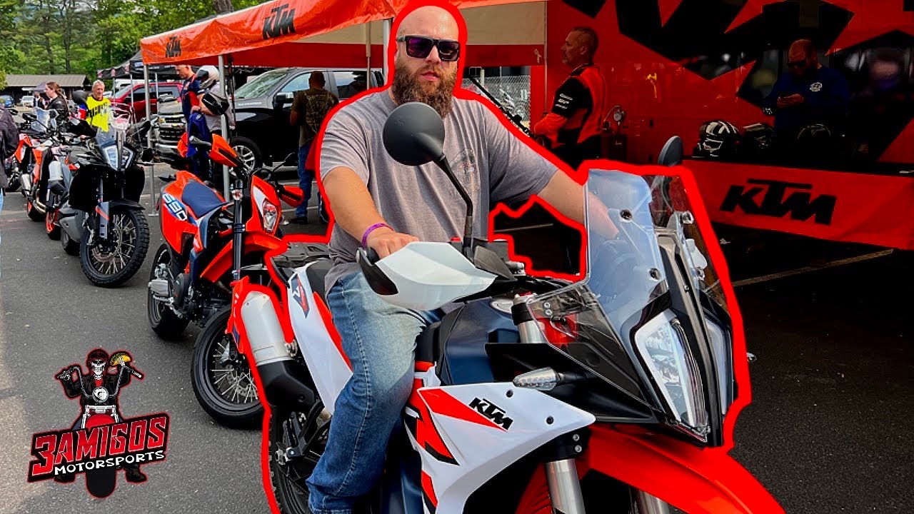 Tenere 700 Owner Rides a KTM 890 Adventure R