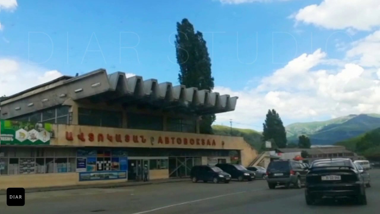 Վանաձոր - Հրապարակից մինչև Տարոն 2 թաղամաս