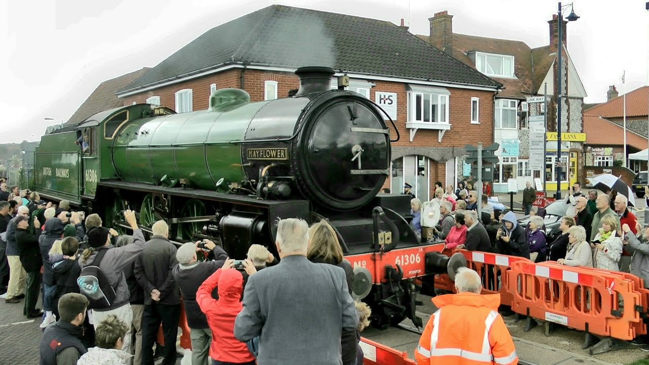 Mayflower Traverses Sheringham Crossing