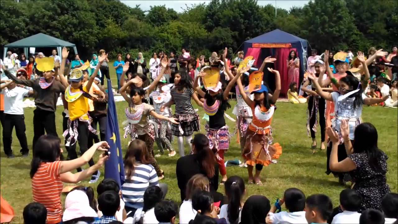 2013 Highlands Primary School Ilford Carnival Highlights