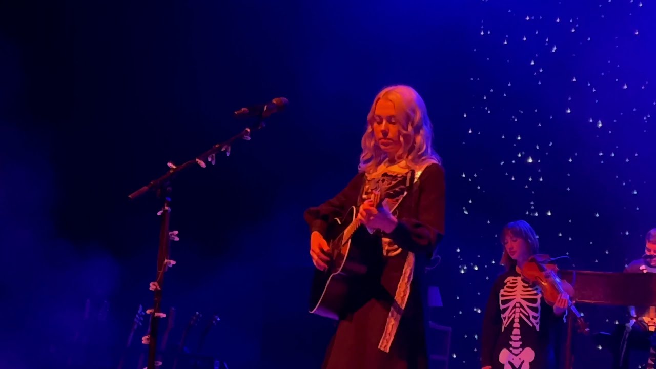 Phoebe Bridgers - Smoke Signals (Live @ Greek Theatre)