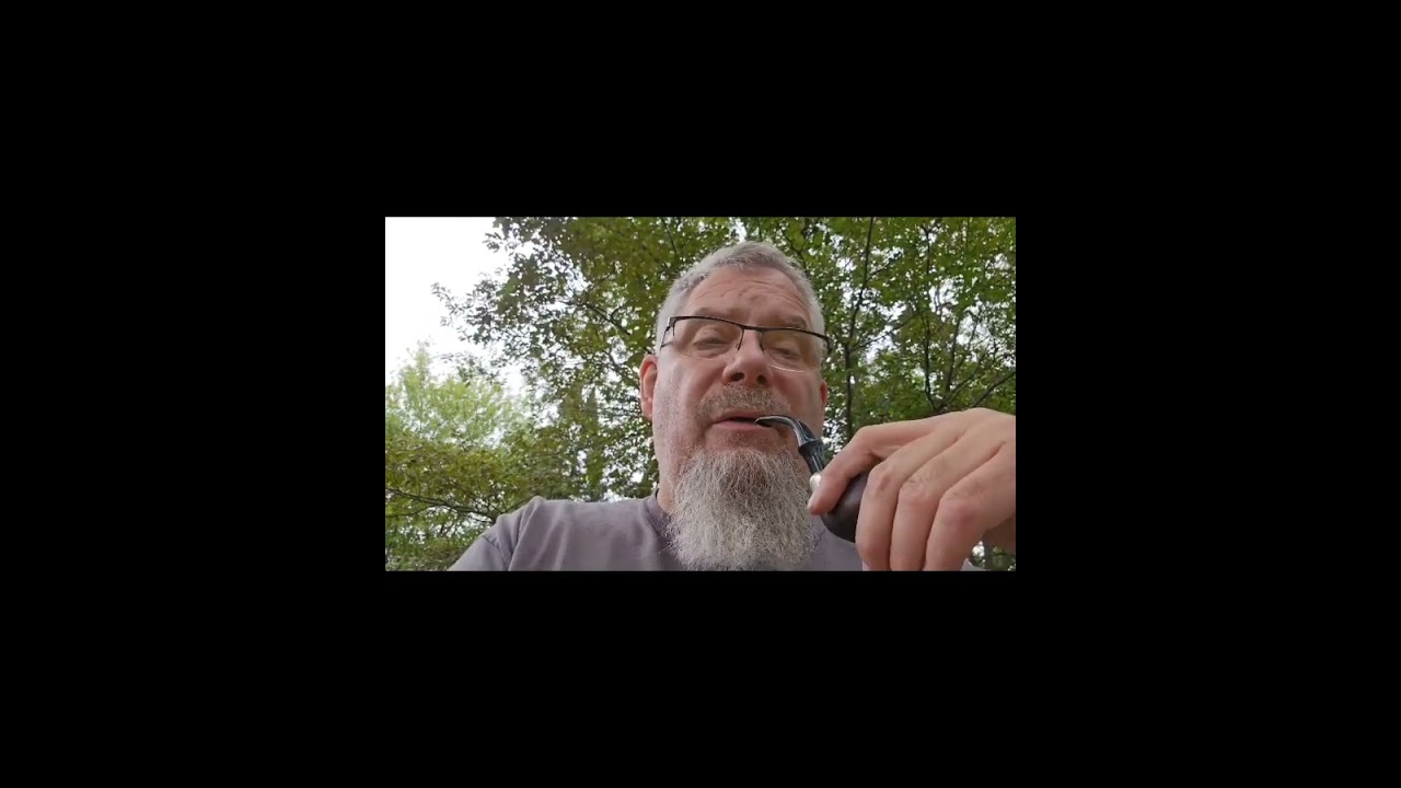 Peterson 303 with Hobbit's Weed