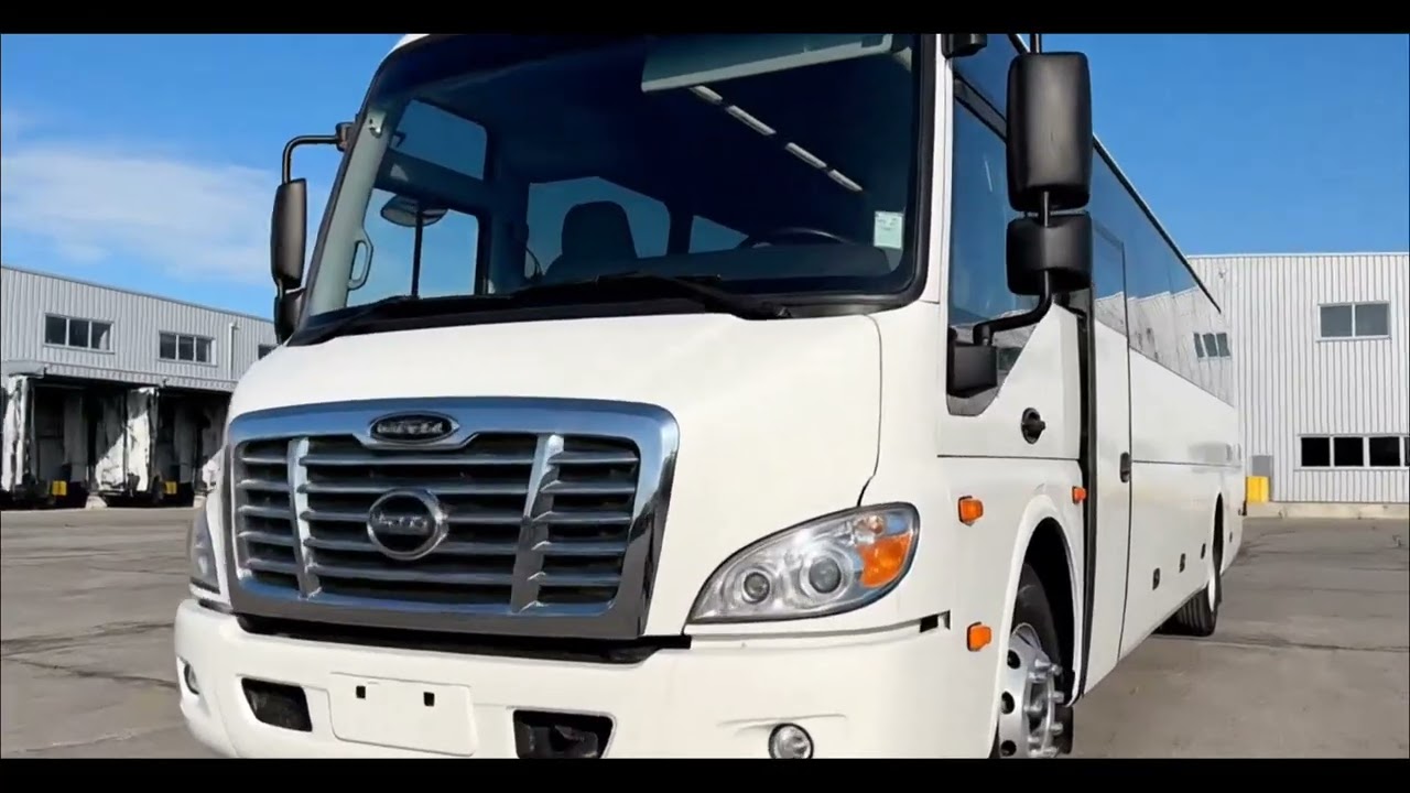 Charter Bus Rentals in Pearland for Any Group or Occasion