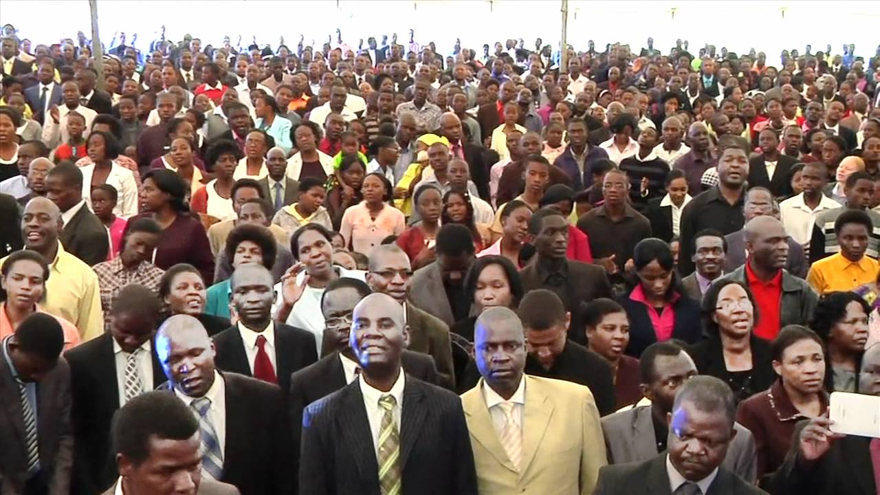 Uri Gamba (You Are A Warrior) - Bro. Bothwell Chikosi-Zimbabwe Worship-Dec 2011.m4v