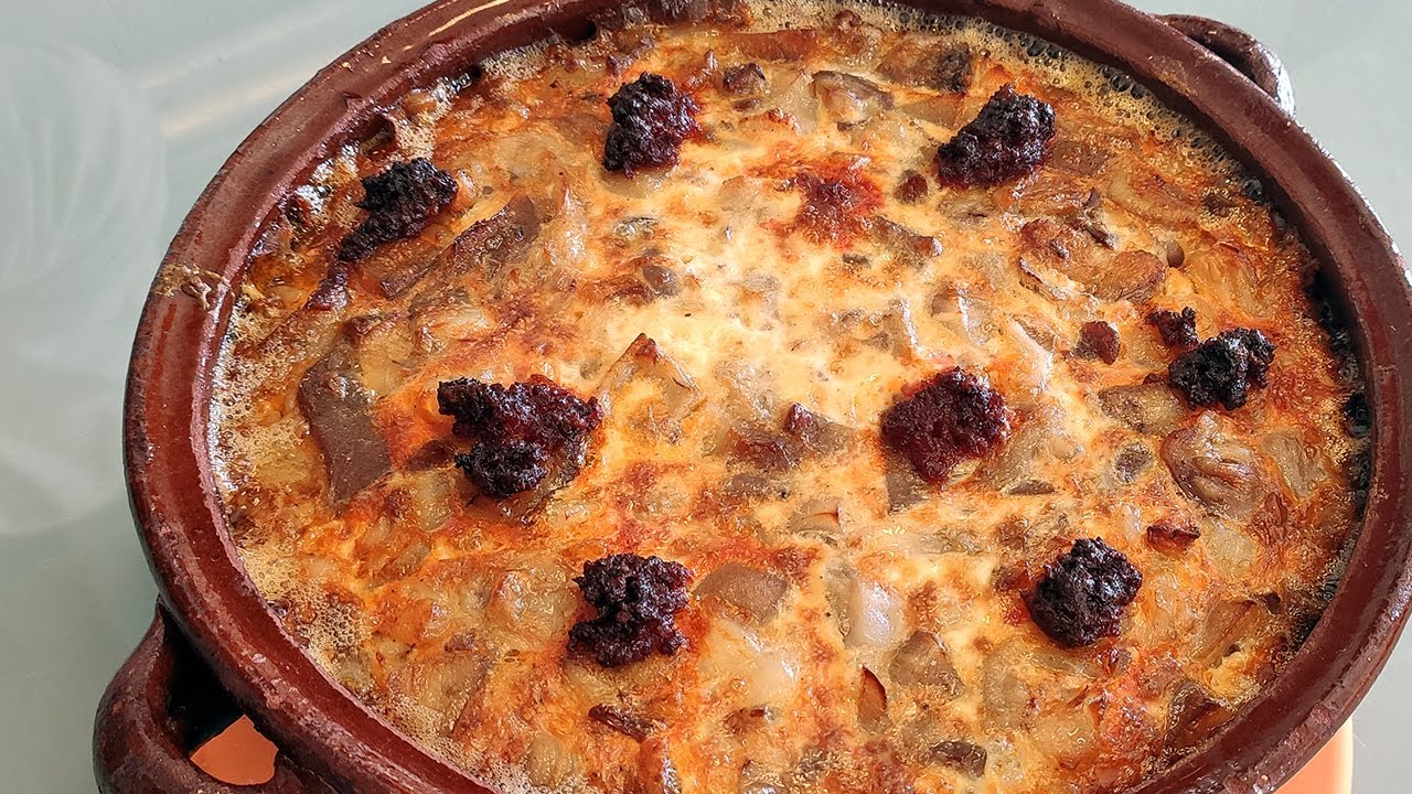 Greixonera de Porc o Dels Darrers Dies (Cazuela de los &Uacute;ltimos D&iacute;as) | Recetas Mallorquinas