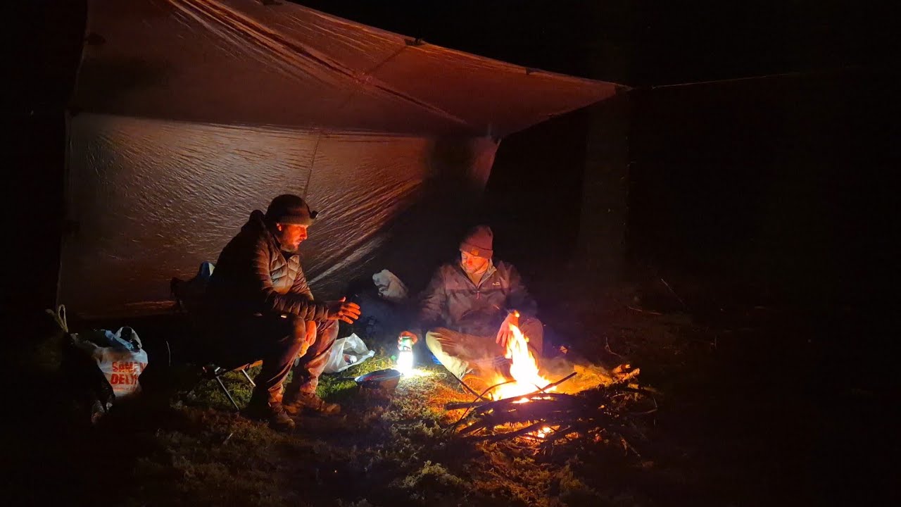 Wildcamping in Winter, UK woodland - Phoxx 2 tent and tarp, cooking over the fire  